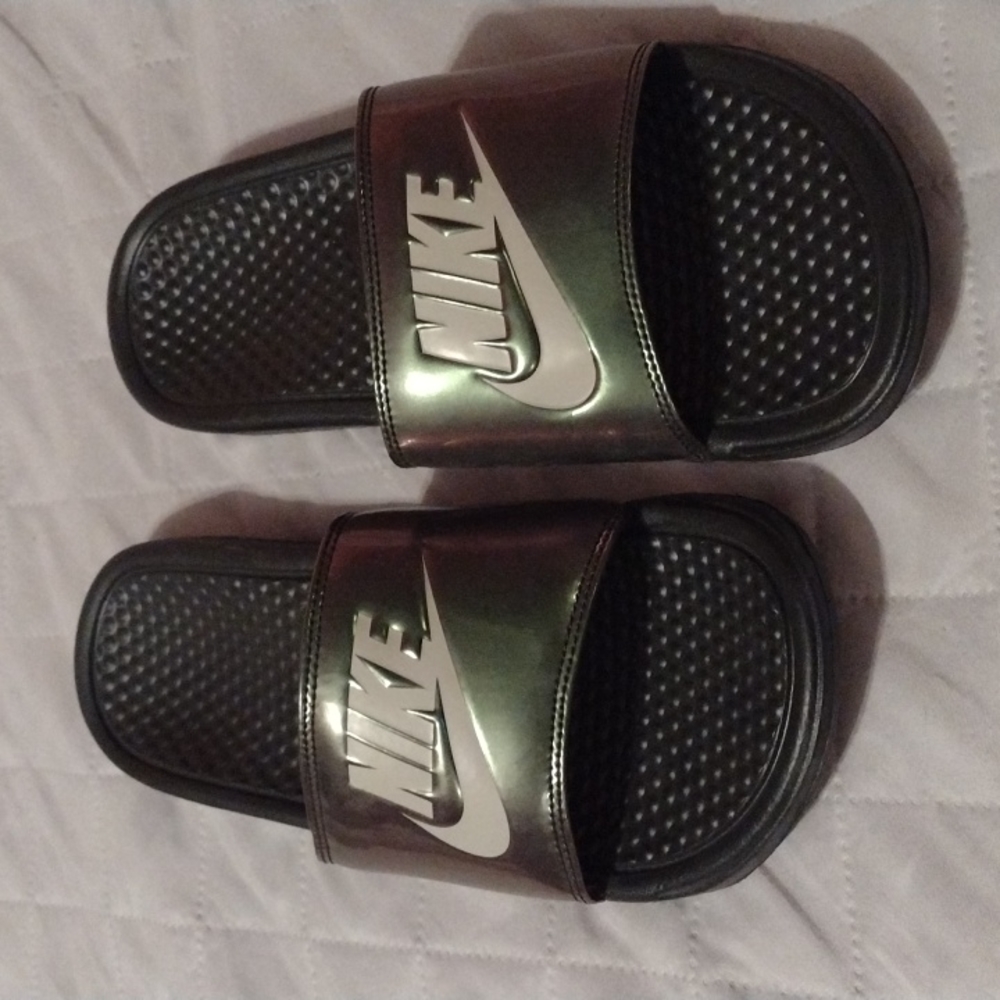 Nike Iridescent Slides